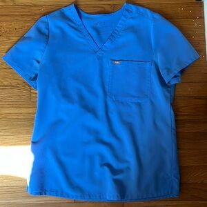 Figs scrub top